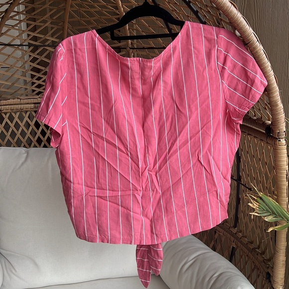 Super cute Forever 21 button up top, pink w white stripes. Perfect for vacay🌴 - Picture 2 of 4
